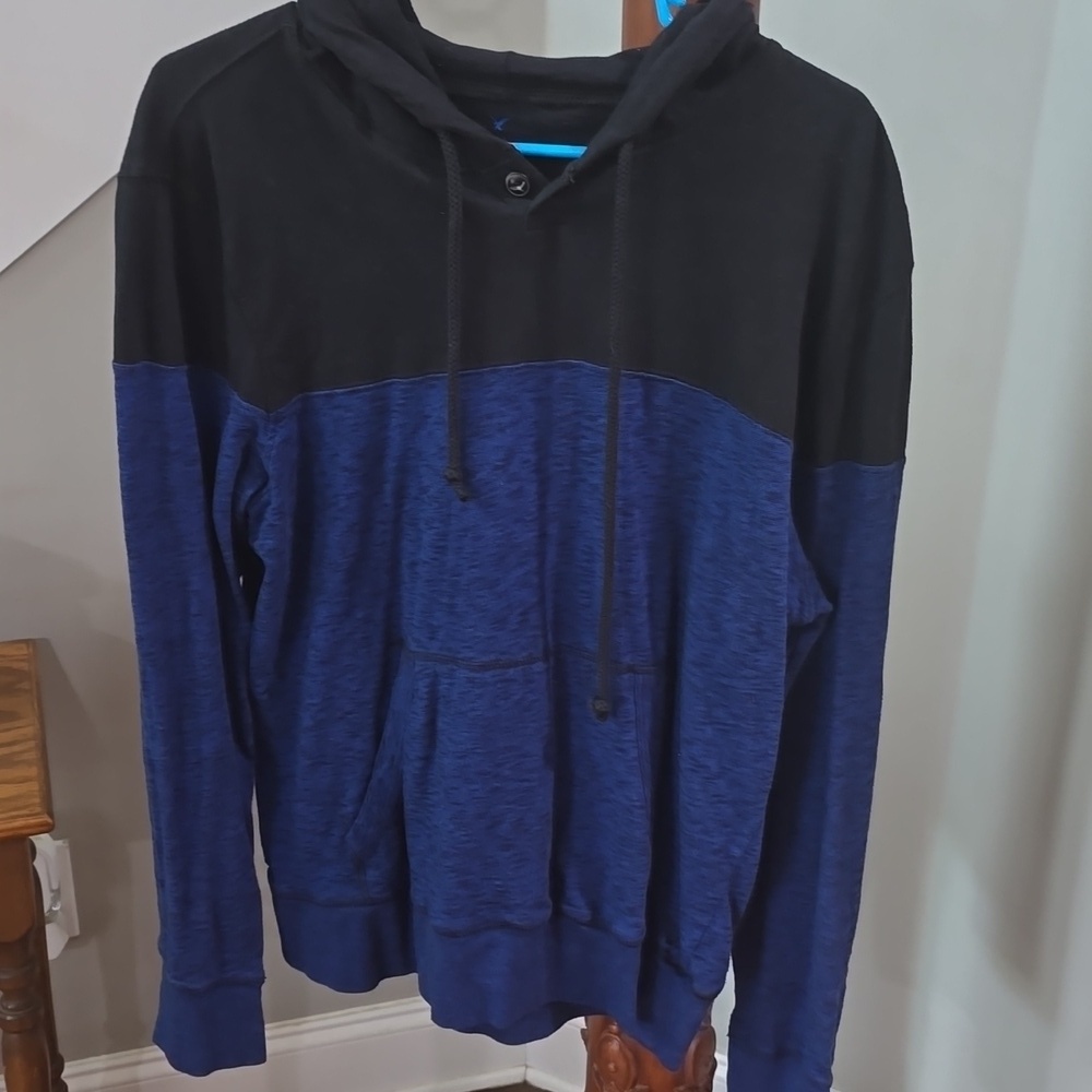 American Eagle long sleeve thin hoodie
